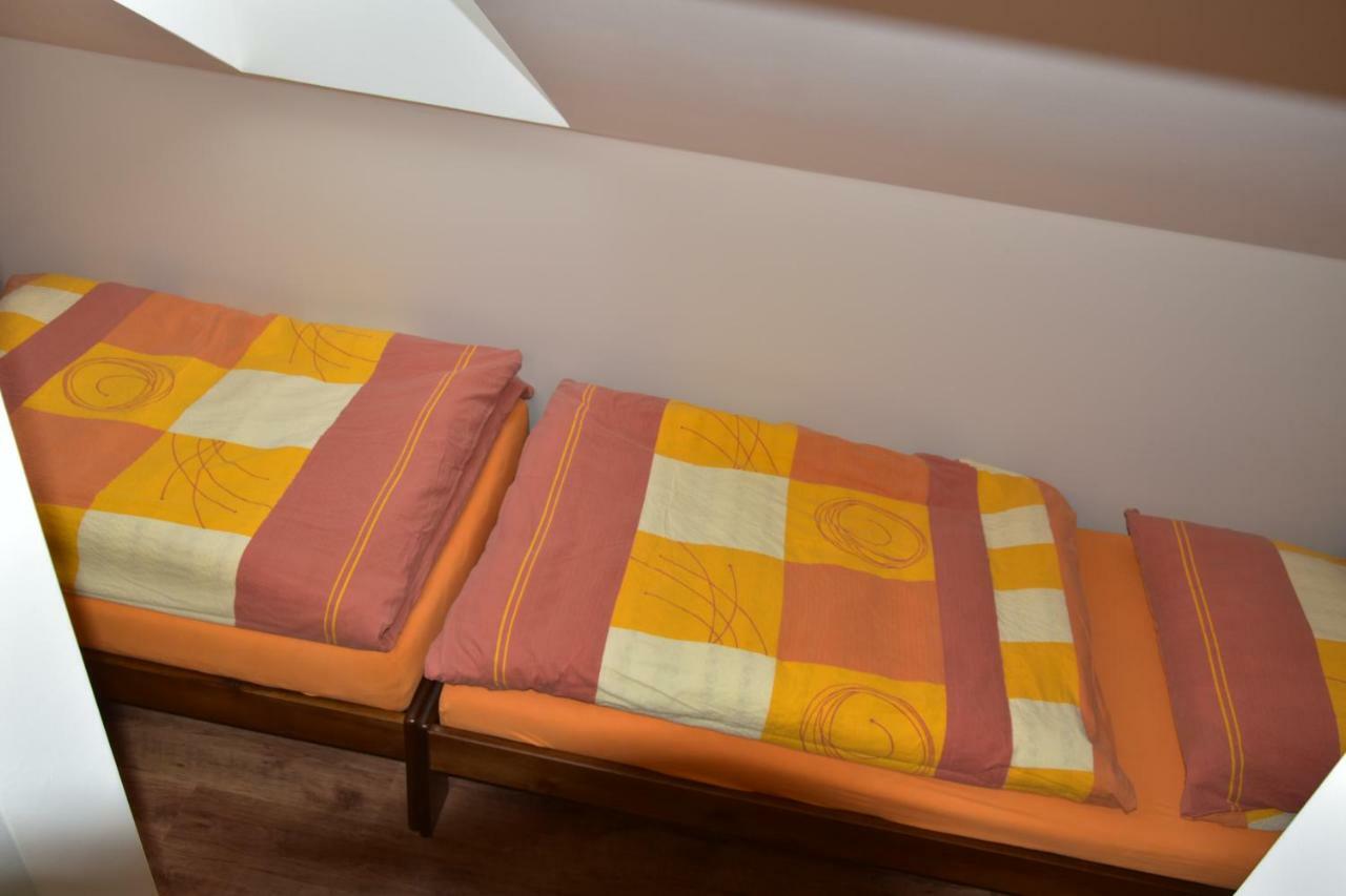 Апартаменти Apartman-hovorany *